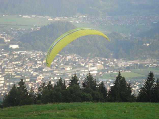 paragliding in Interlaken